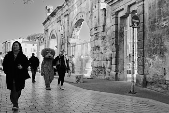 Arles<br>LEICA Q3, 28 mm, 100 ISO,  1/160 sec,  f : 5 