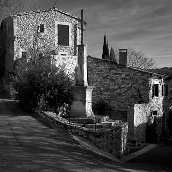 Eygalieres<br>LEICA Q3, 28 mm, 200 ISO,  1/500 sec,  f : 7.1 