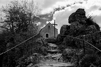 Angles sur L'Anglin<br>LEICA Q3, 28 mm, 100 ISO,  1/200 sec,  f : 6.3 