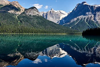 Lac Emerald dans le parc de Yoho<br>NIKON D4, 34 mm, 180 ISO,  1/250 sec,  f : 11 