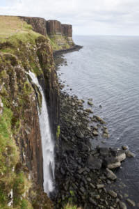 Falaises (ile de skye)<br>NIKON D4, 35 mm, 400 ISO,  1/320 sec,  f : 8 