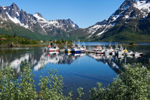 petit port aux Lofoten<br>NIKON Df, 44 mm, 140 ISO,  1/250 sec,  f : 11 